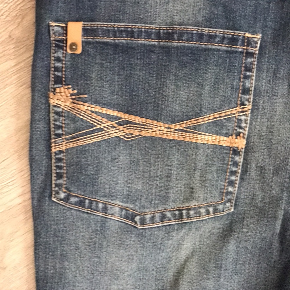 Jeans - Picture 8 of 10